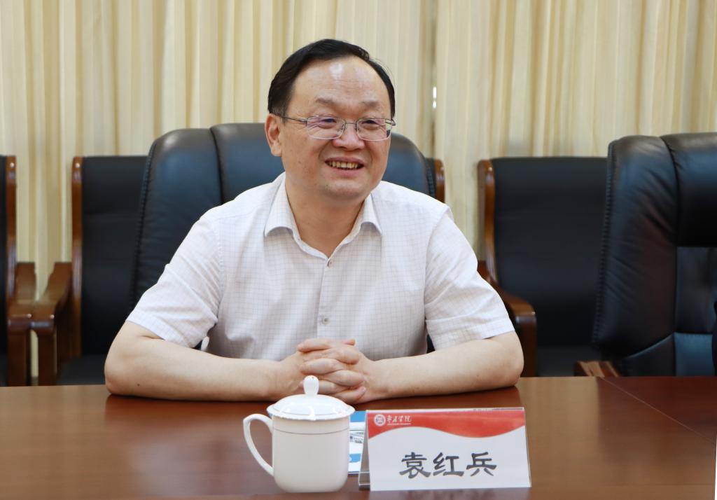 20240507菏泽技师学院来永利官网考察交流 (3).jpg