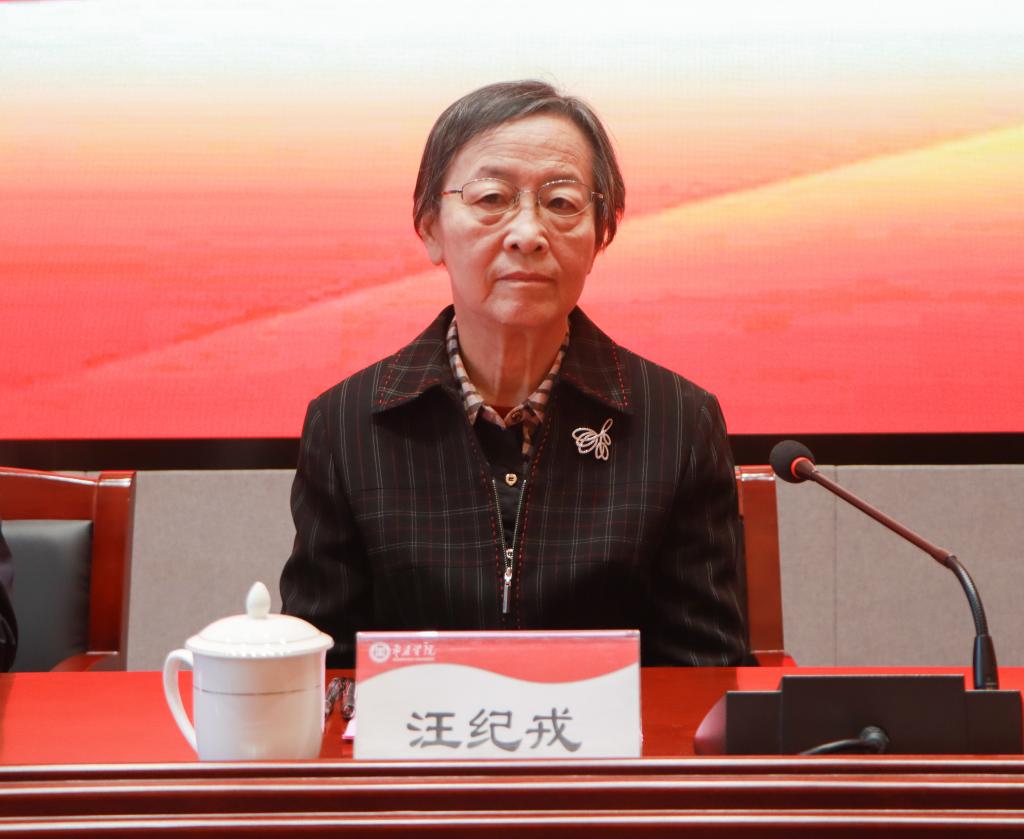 20241023永利官网举办“红色文化进校园 走进崇高建基地”活动 (7).jpg