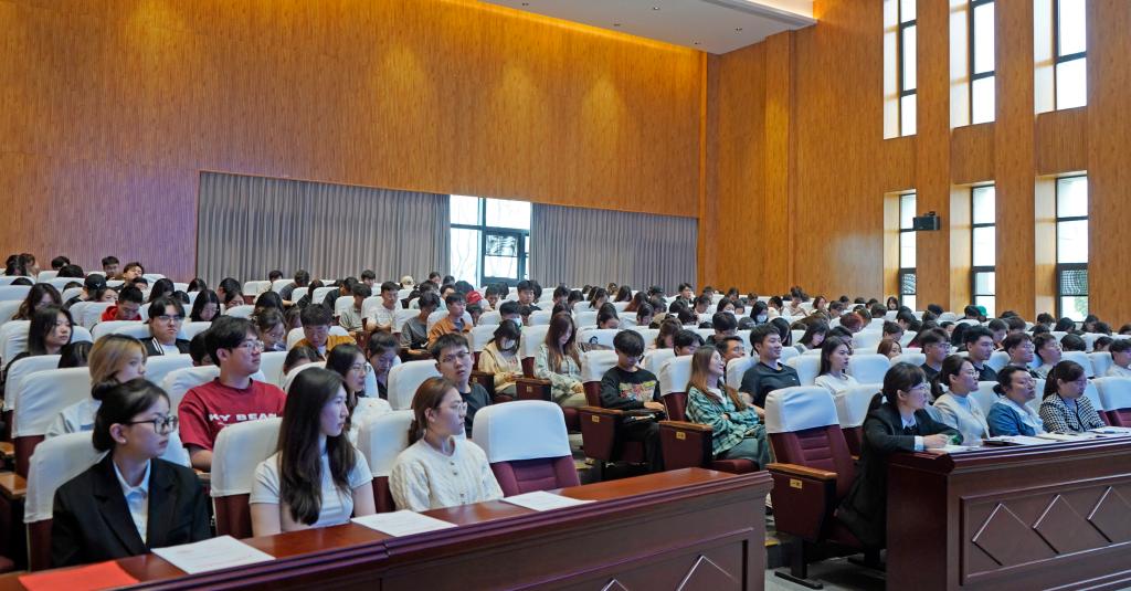 2024041788858cc永利官网第十六届科技文化艺术节开幕式2.JPG